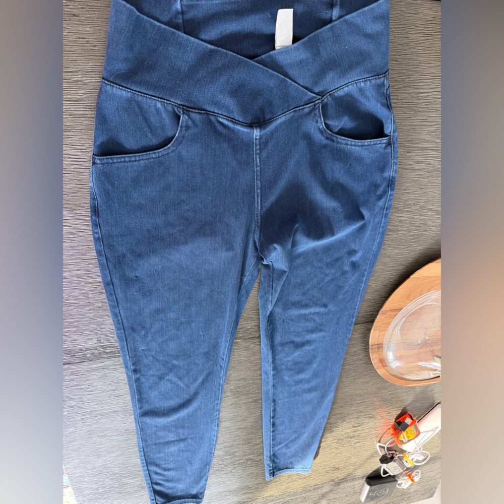 Dark Blue Denim-Style Leggings - Picture 2 of 3